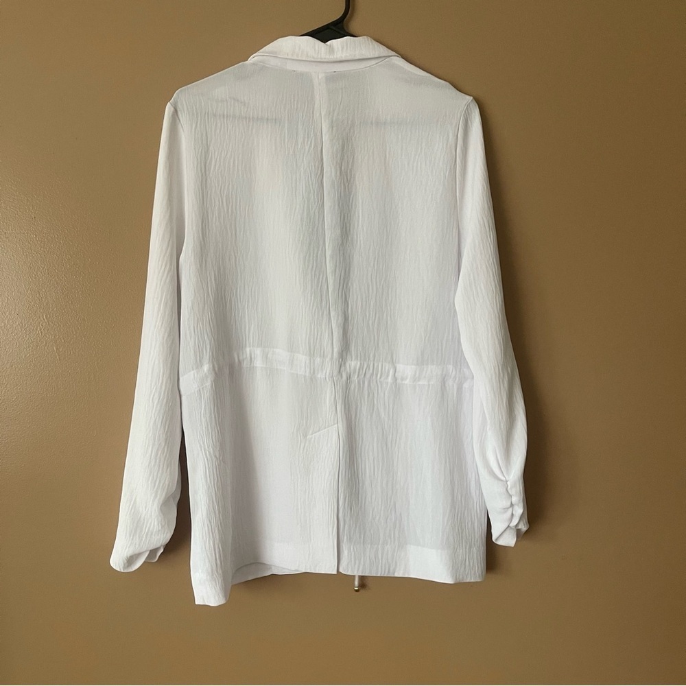 Halston Heritage Classic White Blazer - Picture 8 of 8
